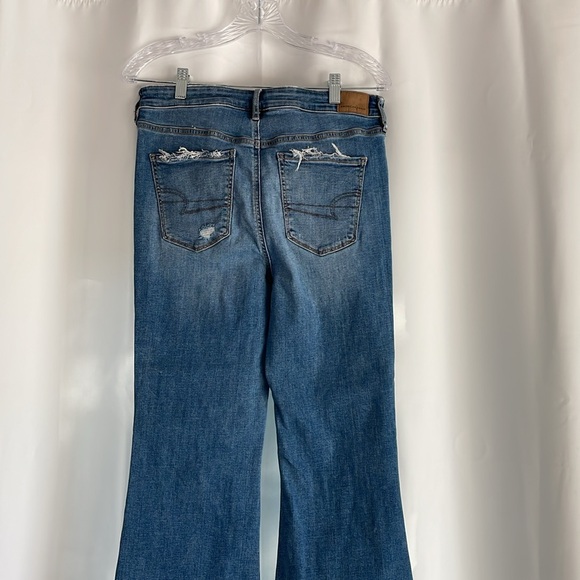 American Eagle Flare Jeans - Picture 4 of 8